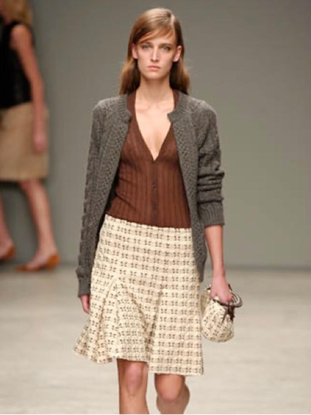 Vintage PRADA S/S 2002 Brocade Metallic Box Pleated Skirt in Gold - Picture 5 of 14